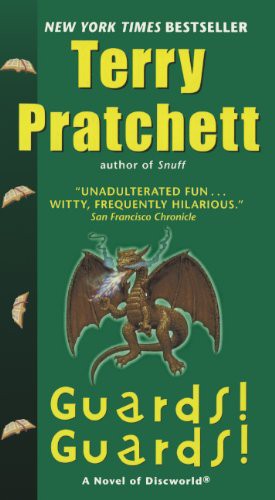 Terry Pratchett: Guards! Guards! (Hardcover, 2013, Turtleback, Turtleback Books)